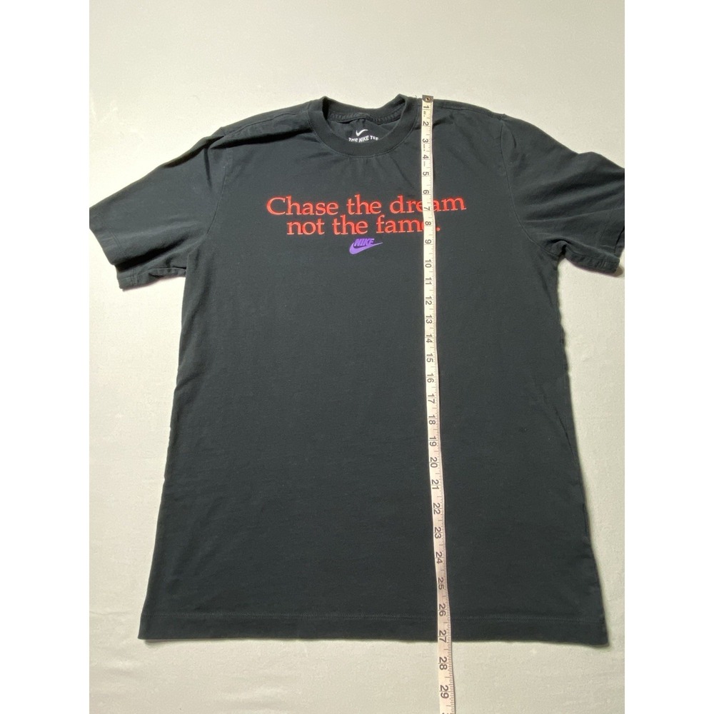 Nike Chase The Dream Not The Fame T Shirt Mens Medium Black Graphic Tee - Picture 2 of 7